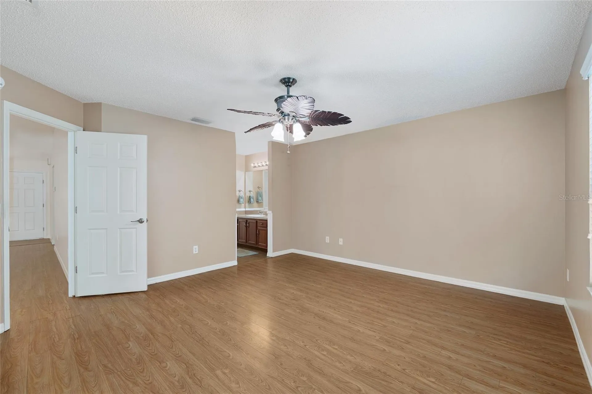 2588 English Ivy Circle The Villages FL 32162