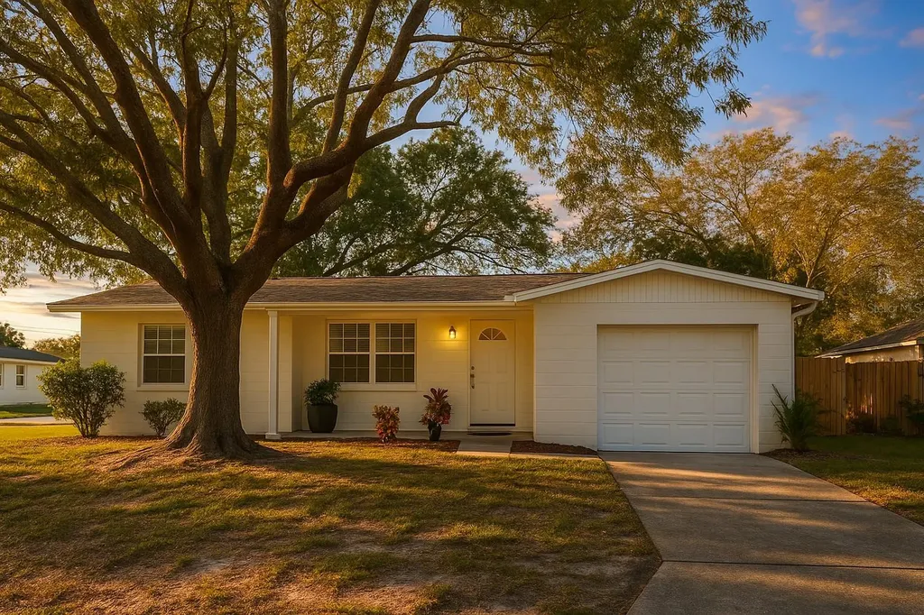 5008 27th Avenue W Bradenton FL 34209