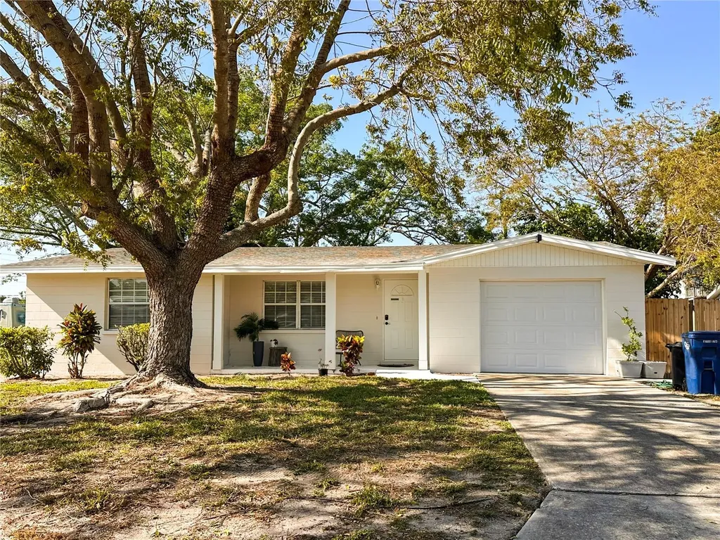 5008 27th Avenue W Bradenton FL 34209