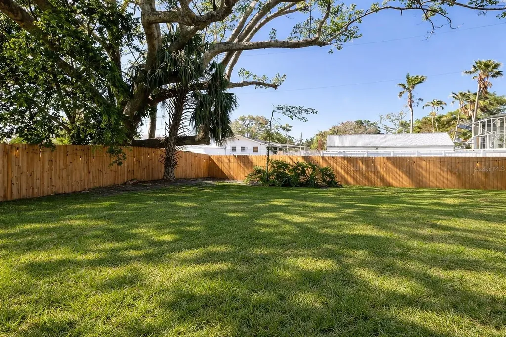 5008 27th Avenue W Bradenton FL 34209