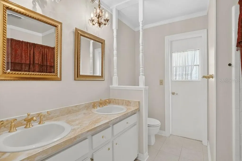 206 Cattail Court Orlando FL 32806