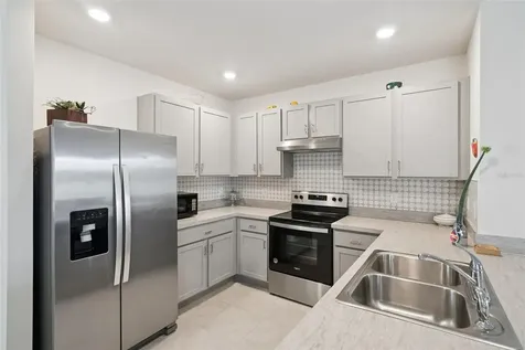 916 August Sky Drive Deltona FL 32738