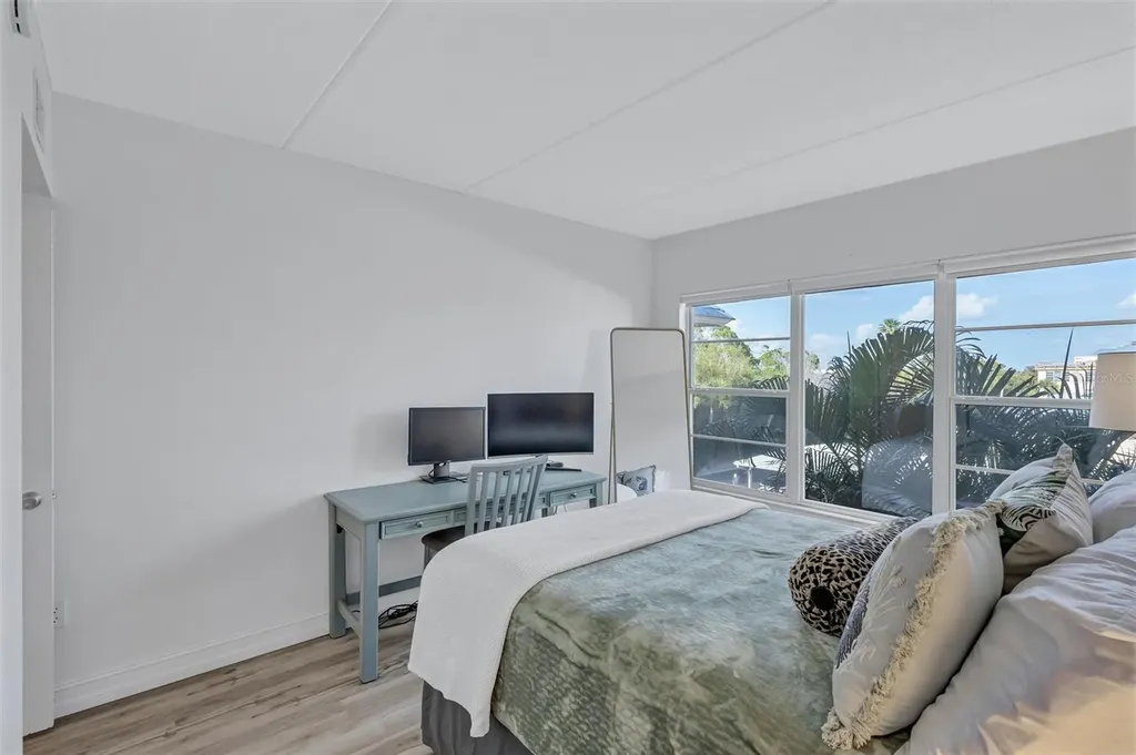 3806 Gulf Of Mexico Drive Longboat Key FL 34228