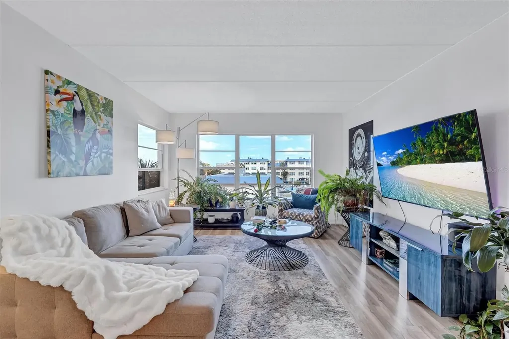3806 Gulf Of Mexico Drive Longboat Key FL 34228