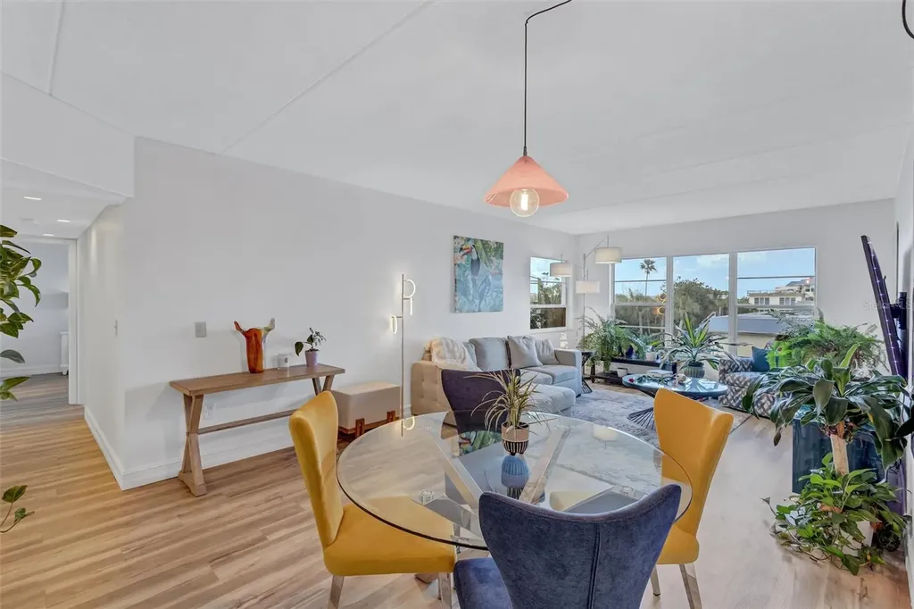 3806 Gulf Of Mexico Drive Longboat Key FL 34228