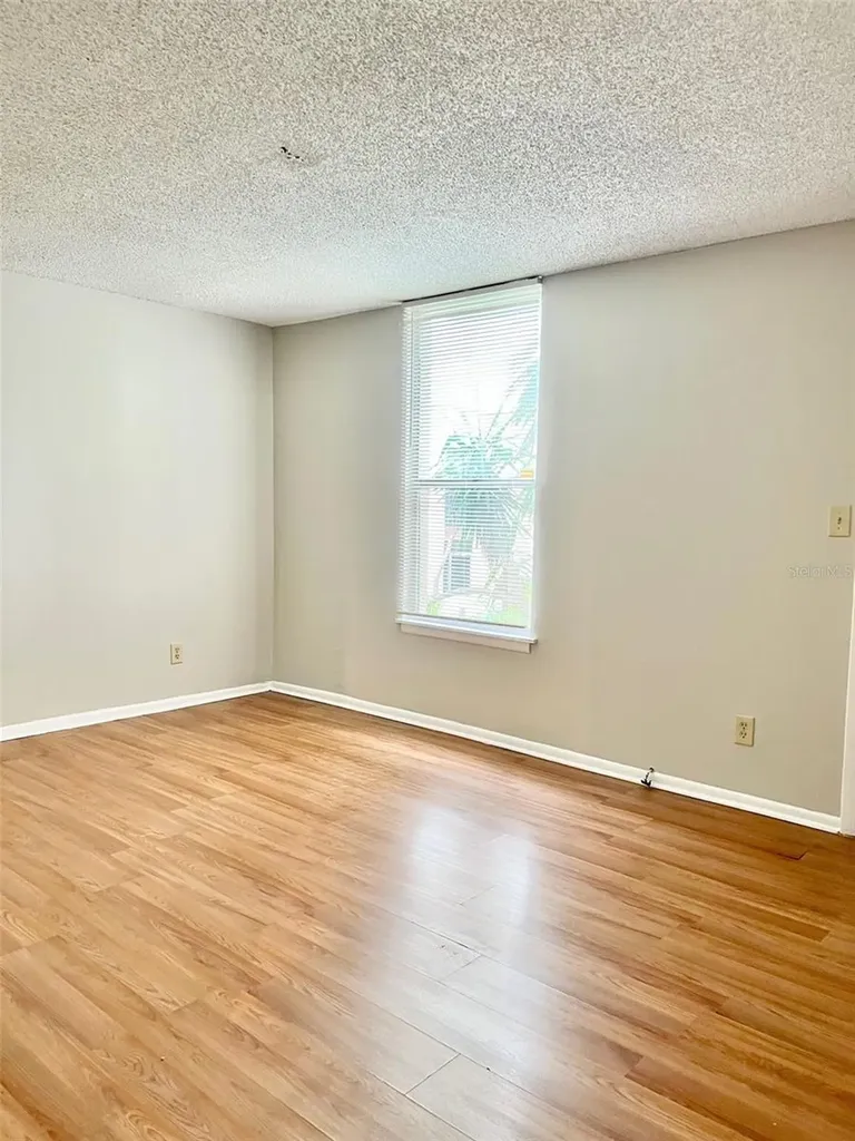 506 Orange Drive Altamonte Springs FL 32701