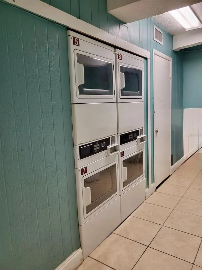 506 Orange Drive Altamonte Springs FL 32701
