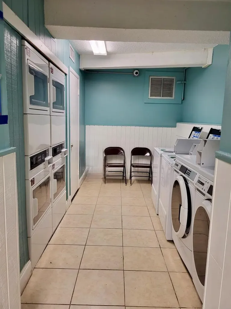 506 Orange Drive Altamonte Springs FL 32701