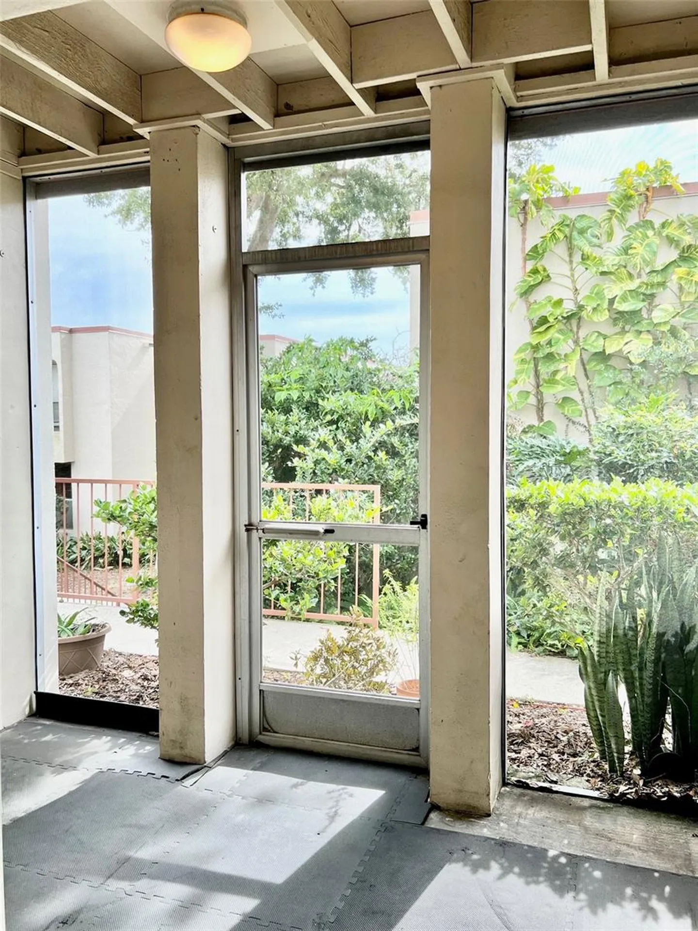 506 Orange Drive Altamonte Springs FL 32701