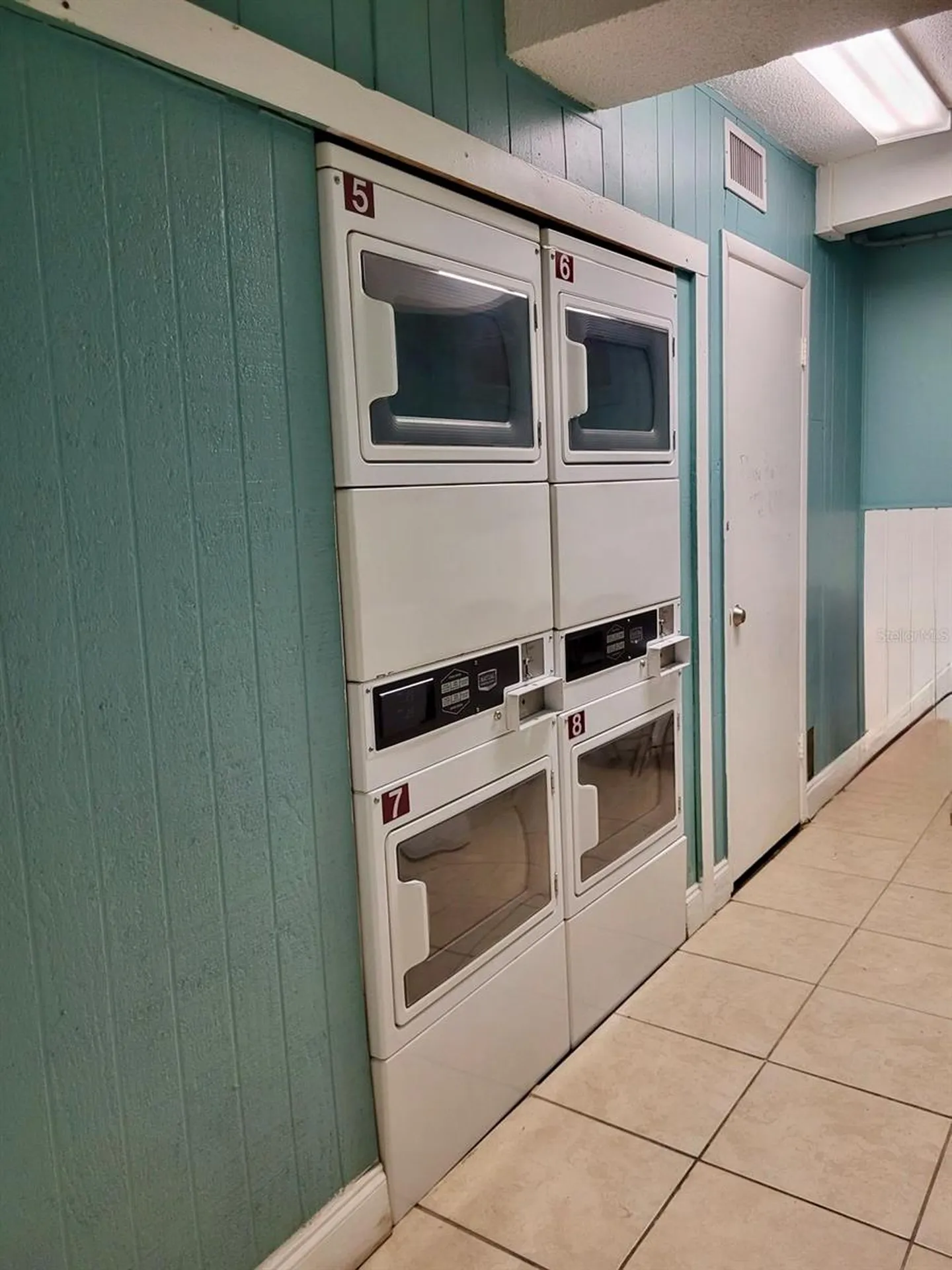 506 Orange Drive Altamonte Springs FL 32701