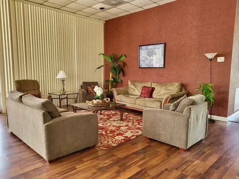 506 Orange Drive Altamonte Springs FL 32701