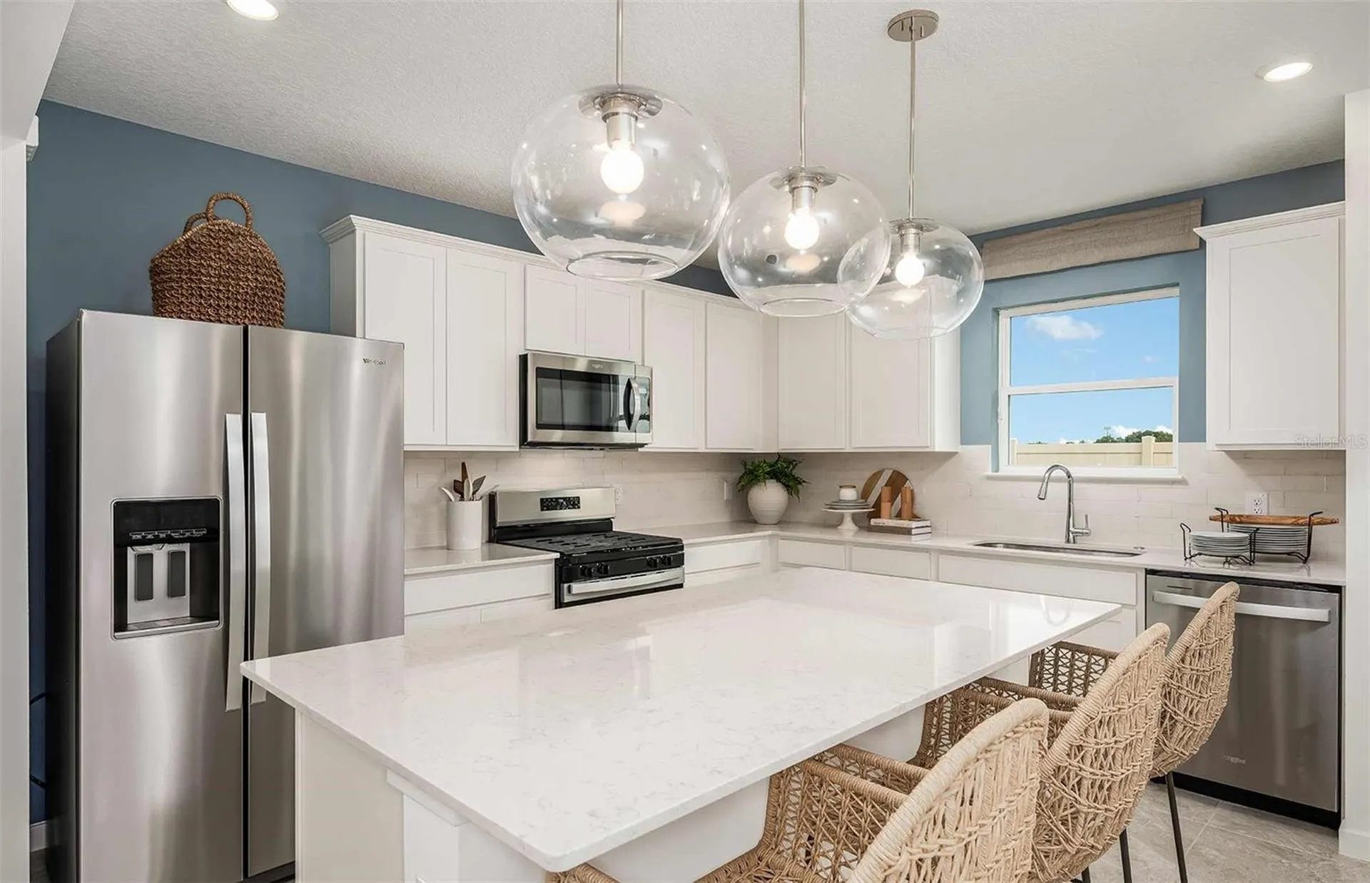 9147 Newmons Place Wildwood FL 34785