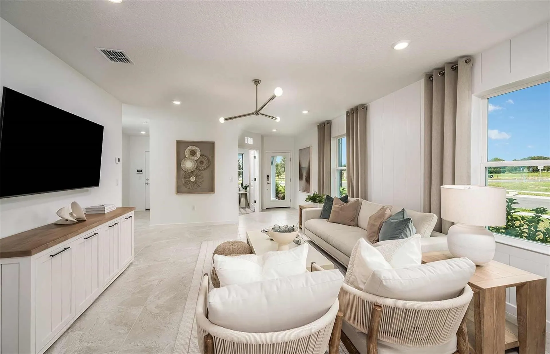 9147 Newmons Place Wildwood FL 34785