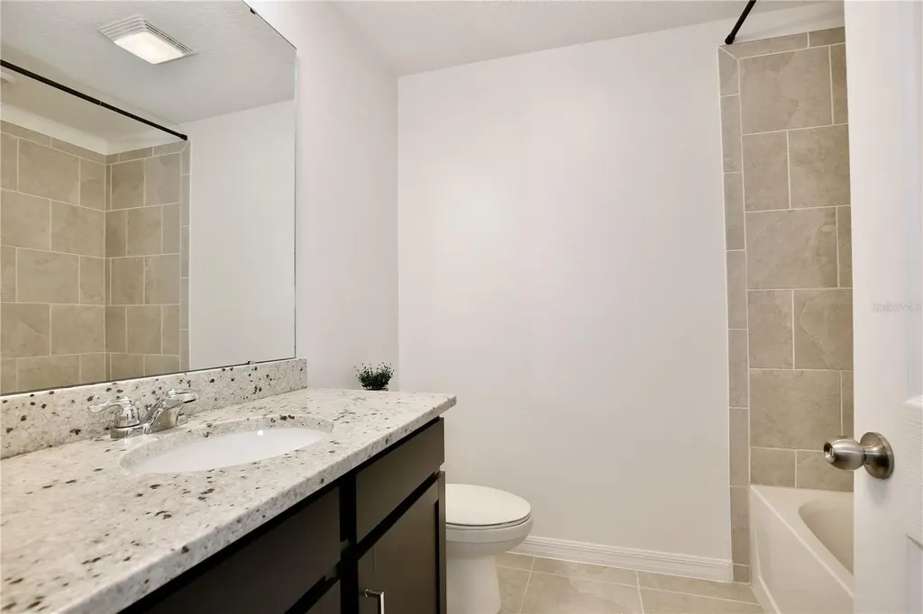 10025 Eagle Rock Alley Orlando FL 32832