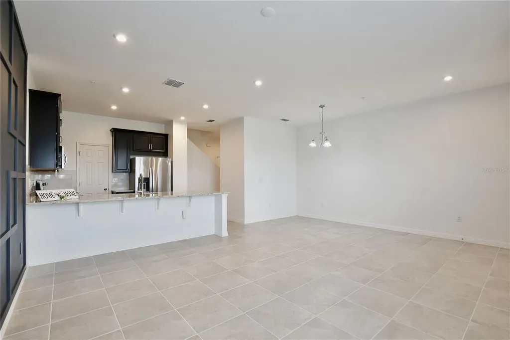 10025 Eagle Rock Alley Orlando FL 32832