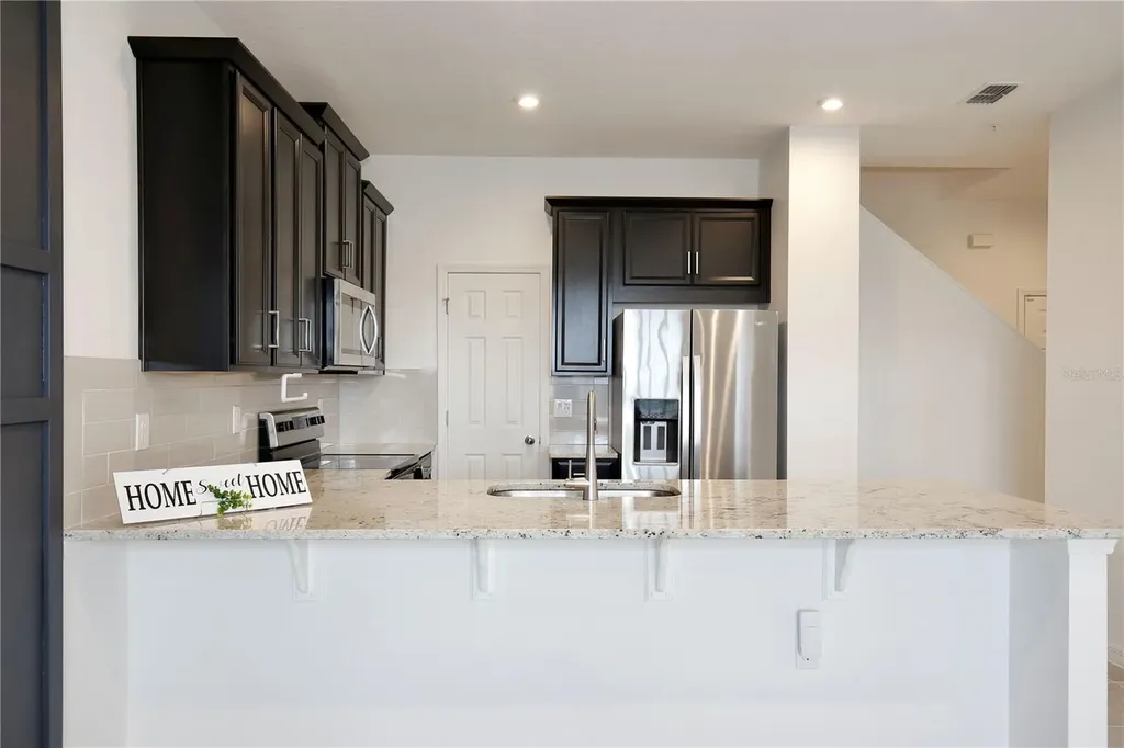 10025 Eagle Rock Alley Orlando FL 32832