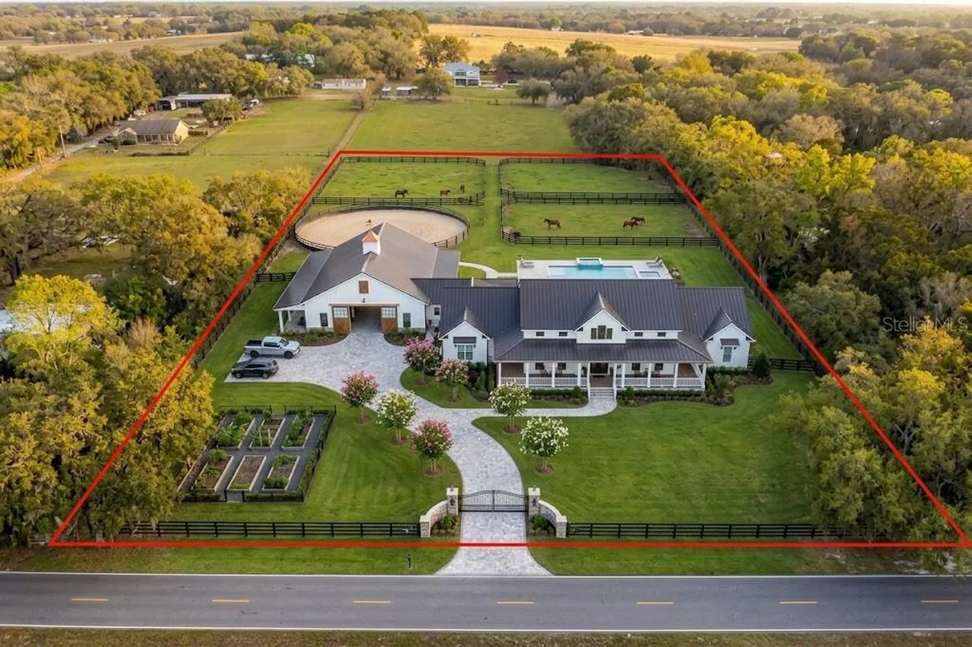 8302 Wire Road Zephyrhills FL 33540