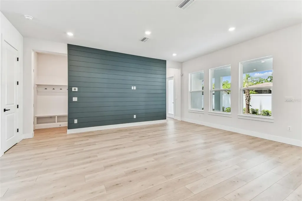 814 W Orient Street Tampa FL 33603