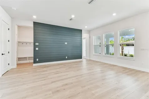 814 W Orient Street Tampa FL 33603