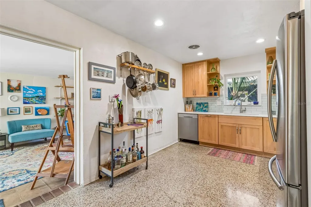 6214 8th Avenue S Gulfport FL 33707