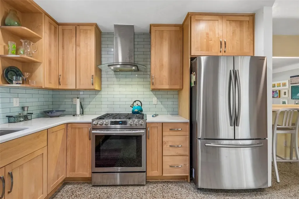 6214 8th Avenue S Gulfport FL 33707