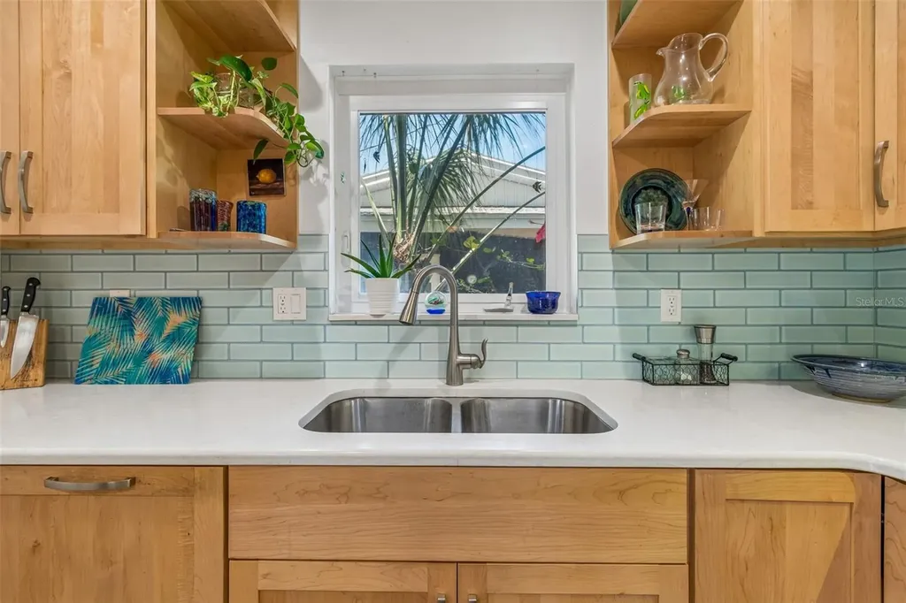 6214 8th Avenue S Gulfport FL 33707