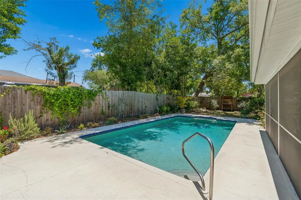 6214 8th Avenue S Gulfport FL 33707