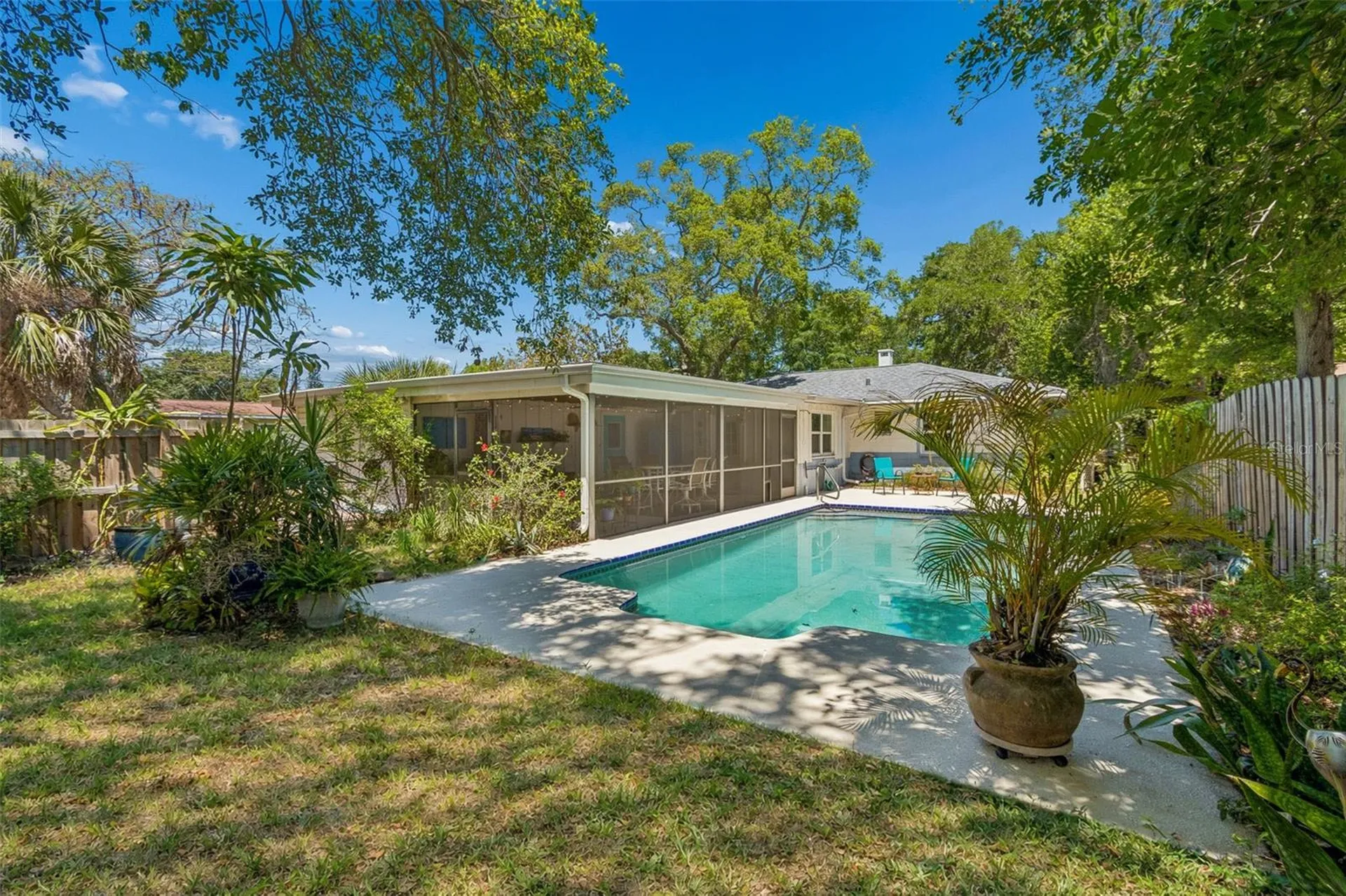 6214 8th Avenue S Gulfport FL 33707