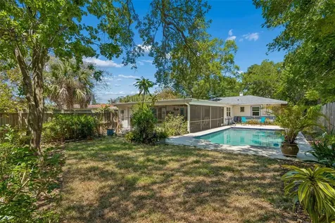 6214 8th Avenue S Gulfport FL 33707