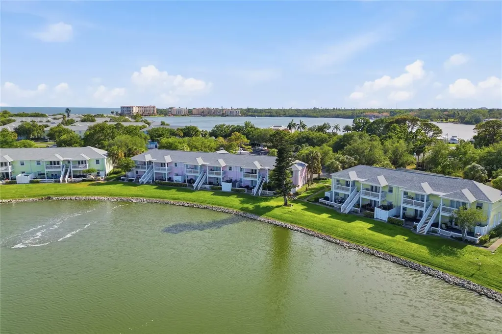 4754 Cobia Drive SE St Petersburg FL 33705