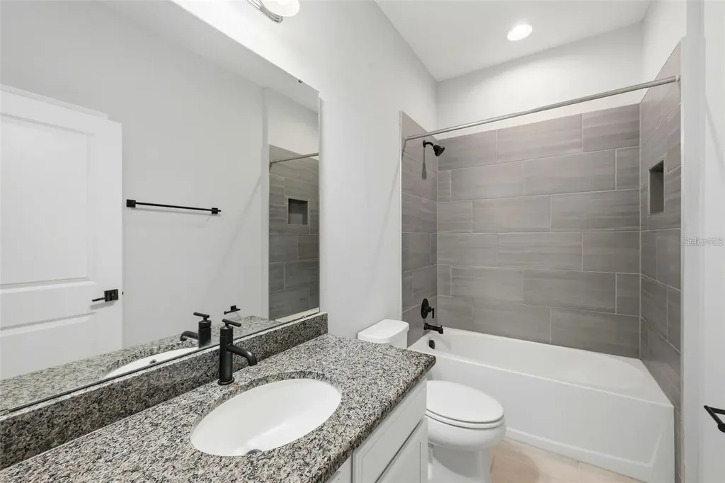 575 Avila Place Howey In The Hills FL 34737