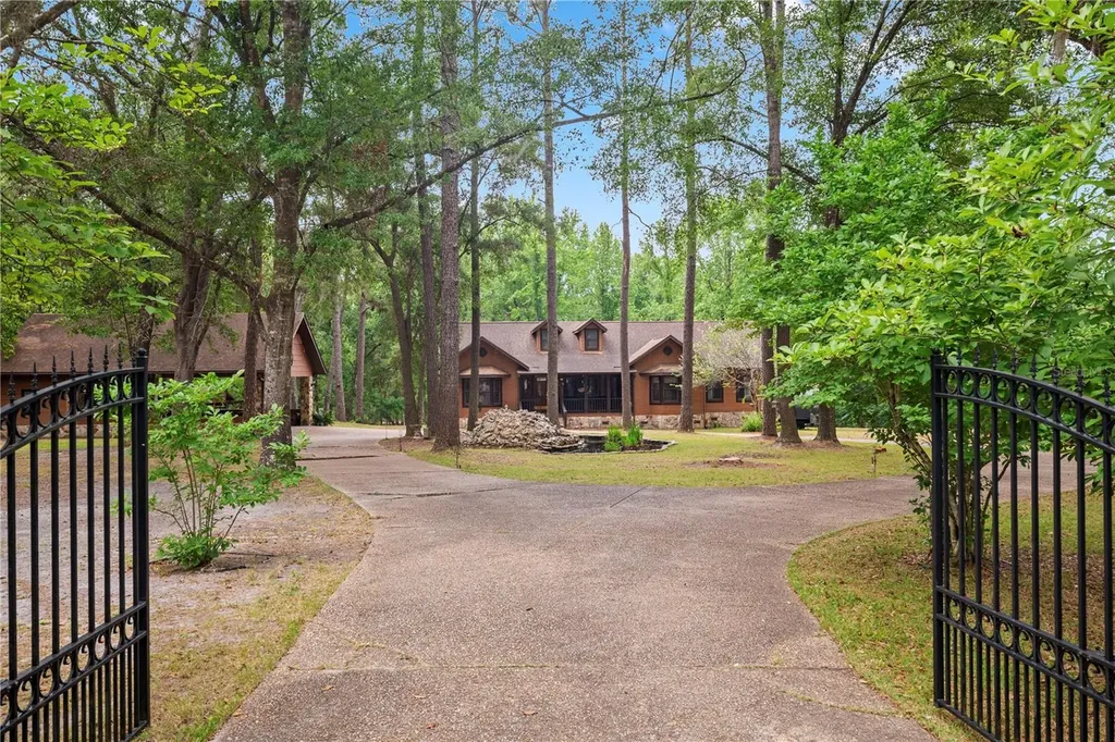 6967 Sharron Road Green Cove Springs FL 32043
