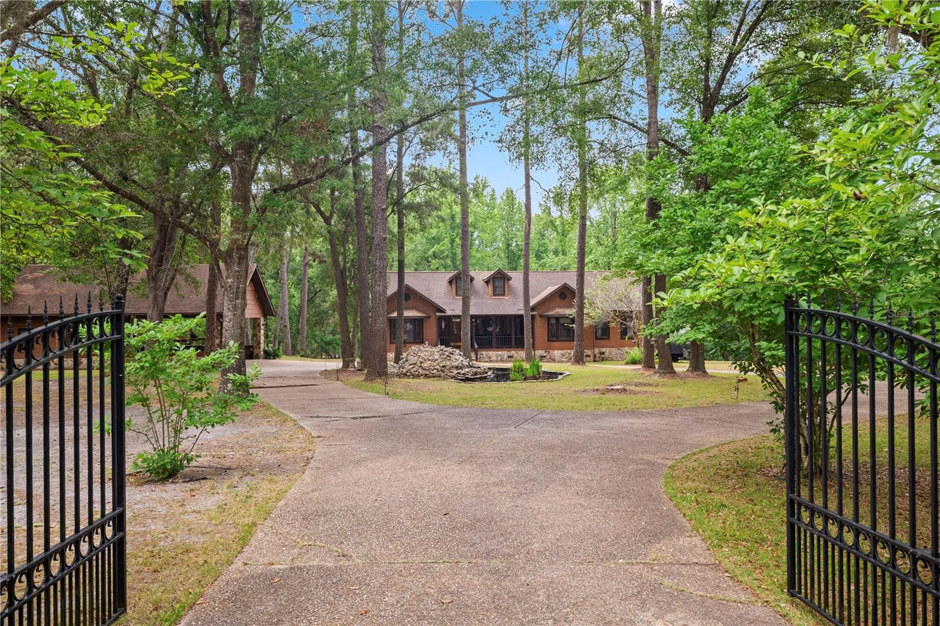 6967 Sharron Road Green Cove Springs FL 32043