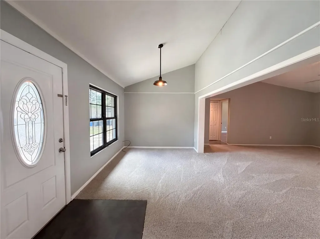 17621 Meadowbridge Drive Lutz FL 33549
