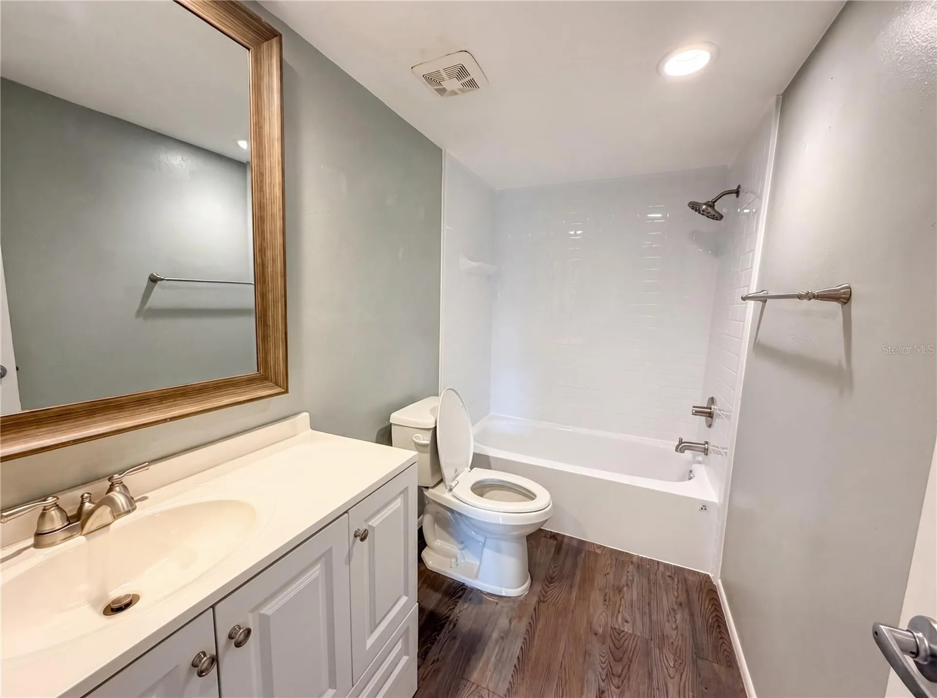 17621 Meadowbridge Drive Lutz FL 33549