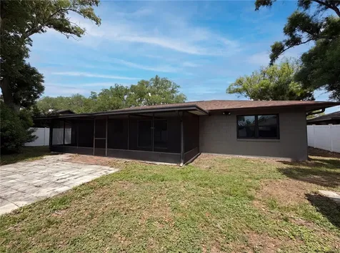 17621 Meadowbridge Drive Lutz FL 33549