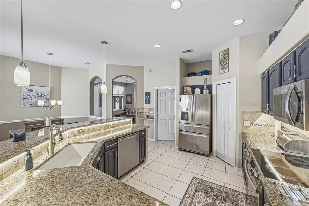 3013 Sutton Woods Drive Plant City FL 33566