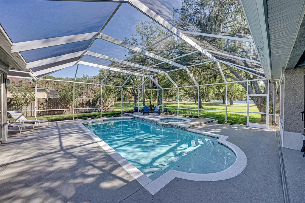 3013 Sutton Woods Drive Plant City FL 33566