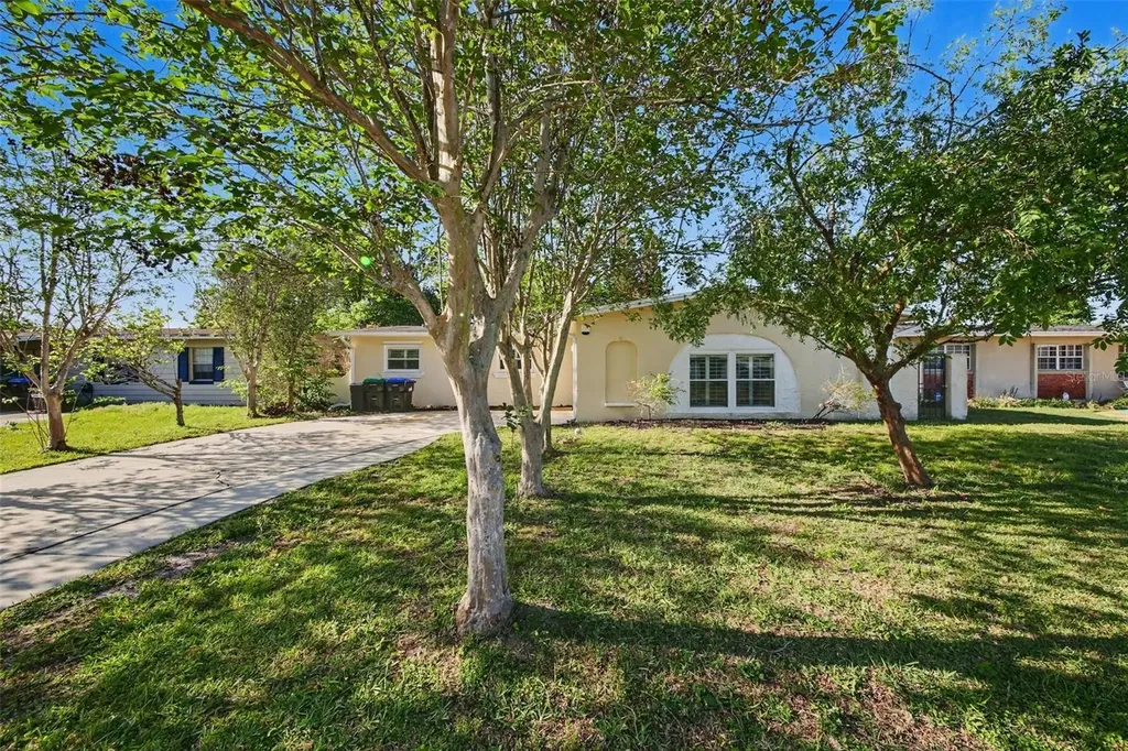 722 Galsworthy Avenue Orlando FL 32809