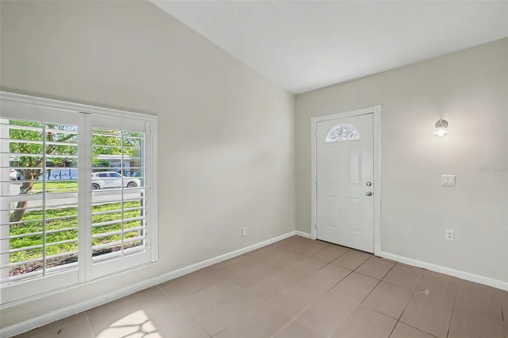 722 Galsworthy Avenue Orlando FL 32809