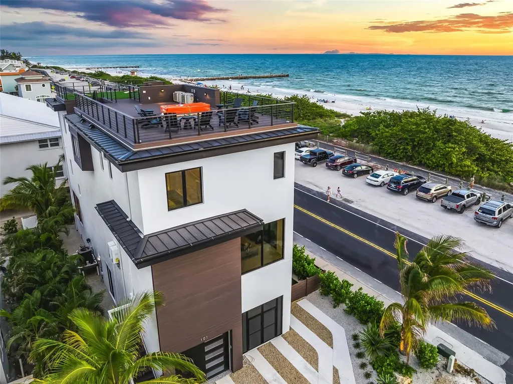 101 7th Street S Bradenton Beach FL 34217