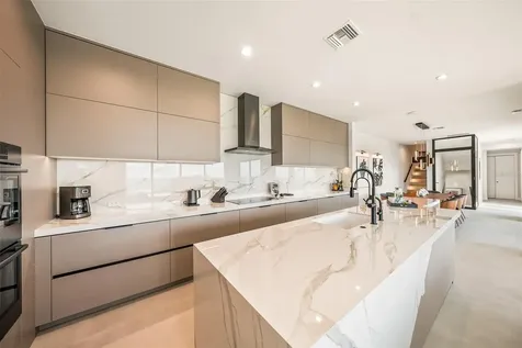 101 7th Street S Bradenton Beach FL 34217