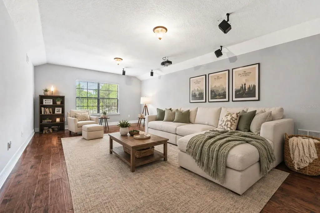 838 Strathmore Drive Orlando FL 32803