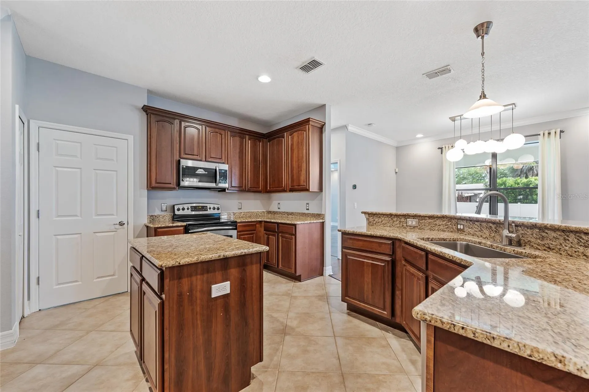 838 Strathmore Drive Orlando FL 32803