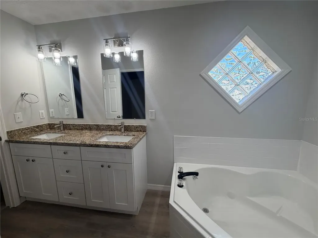 370 S Cobble Court Mount Dora FL 32757