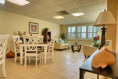 1100 N Shore Drive NE St Petersburg FL 33701
