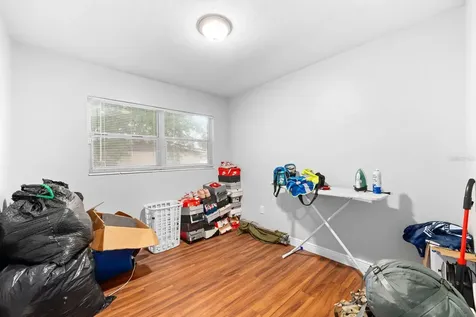 2906 E Genesee Street Tampa FL 33610