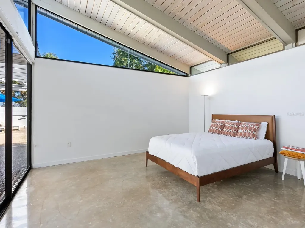 820 Whitfield Avenue Sarasota FL 34243