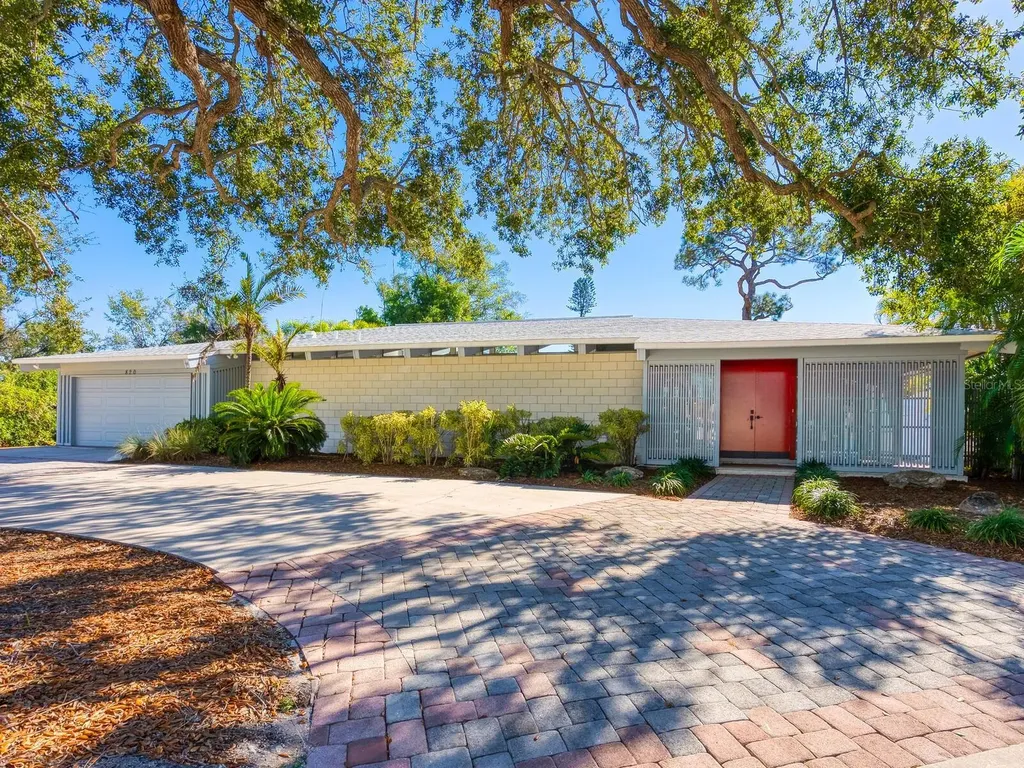 820 Whitfield Avenue Sarasota FL 34243