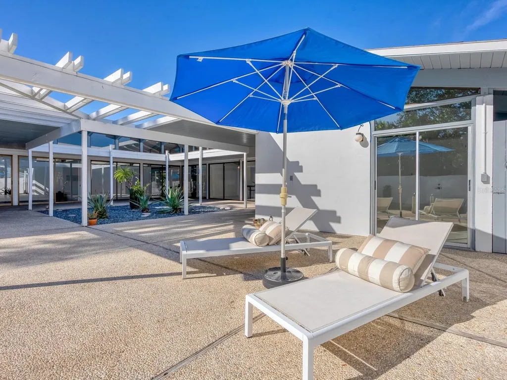 820 Whitfield Avenue Sarasota FL 34243